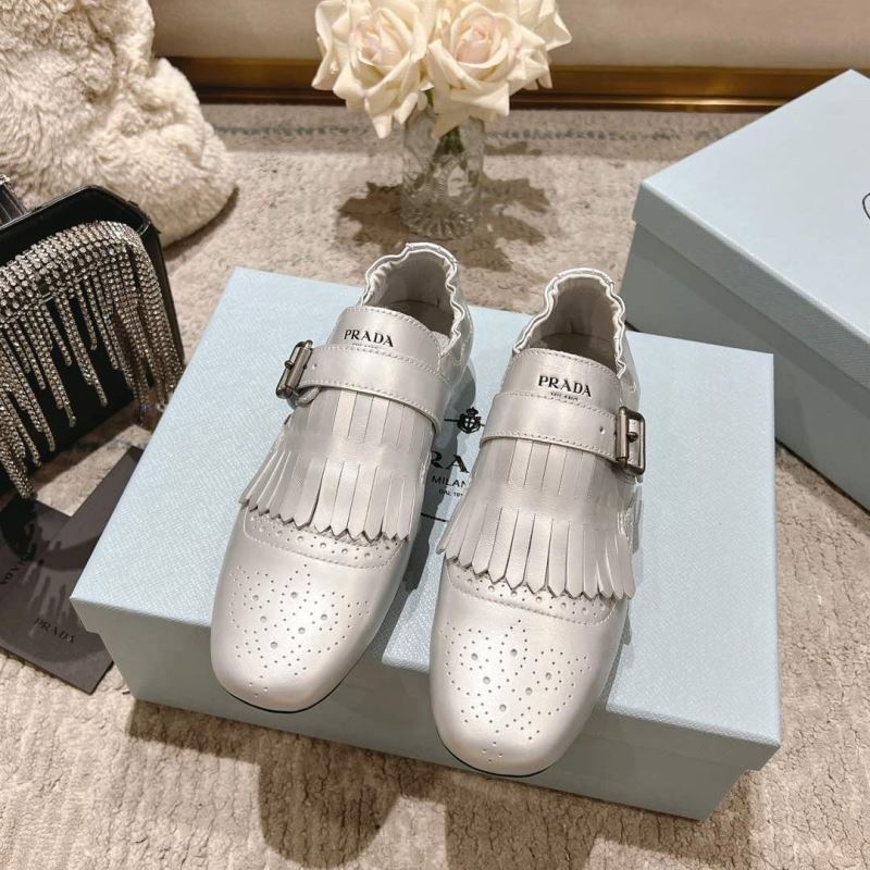 Pra*a leather shoes